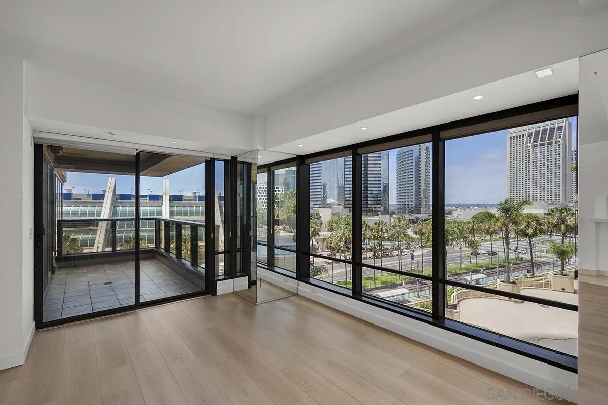 200 Harbor Drive 703
