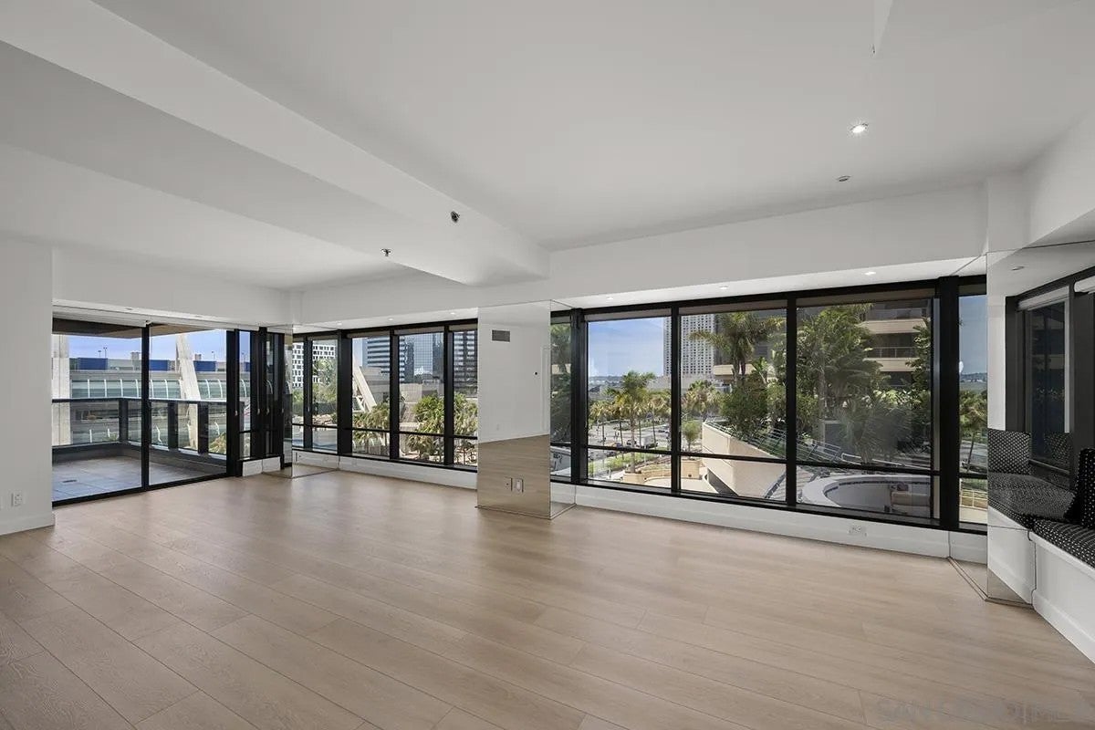 200 Harbor Drive 703