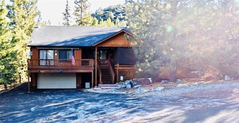 Photo of 1709 Linden Drive, Pine Mountain Club, CA 93222 (MLS # GD26009818)