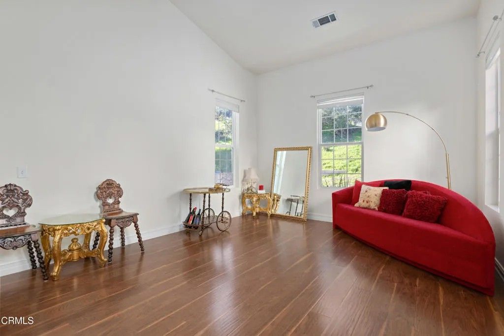 Photo of 815 Vista Grande Drive, Santa Paula, CA 93060 (MLS # V1-34376)