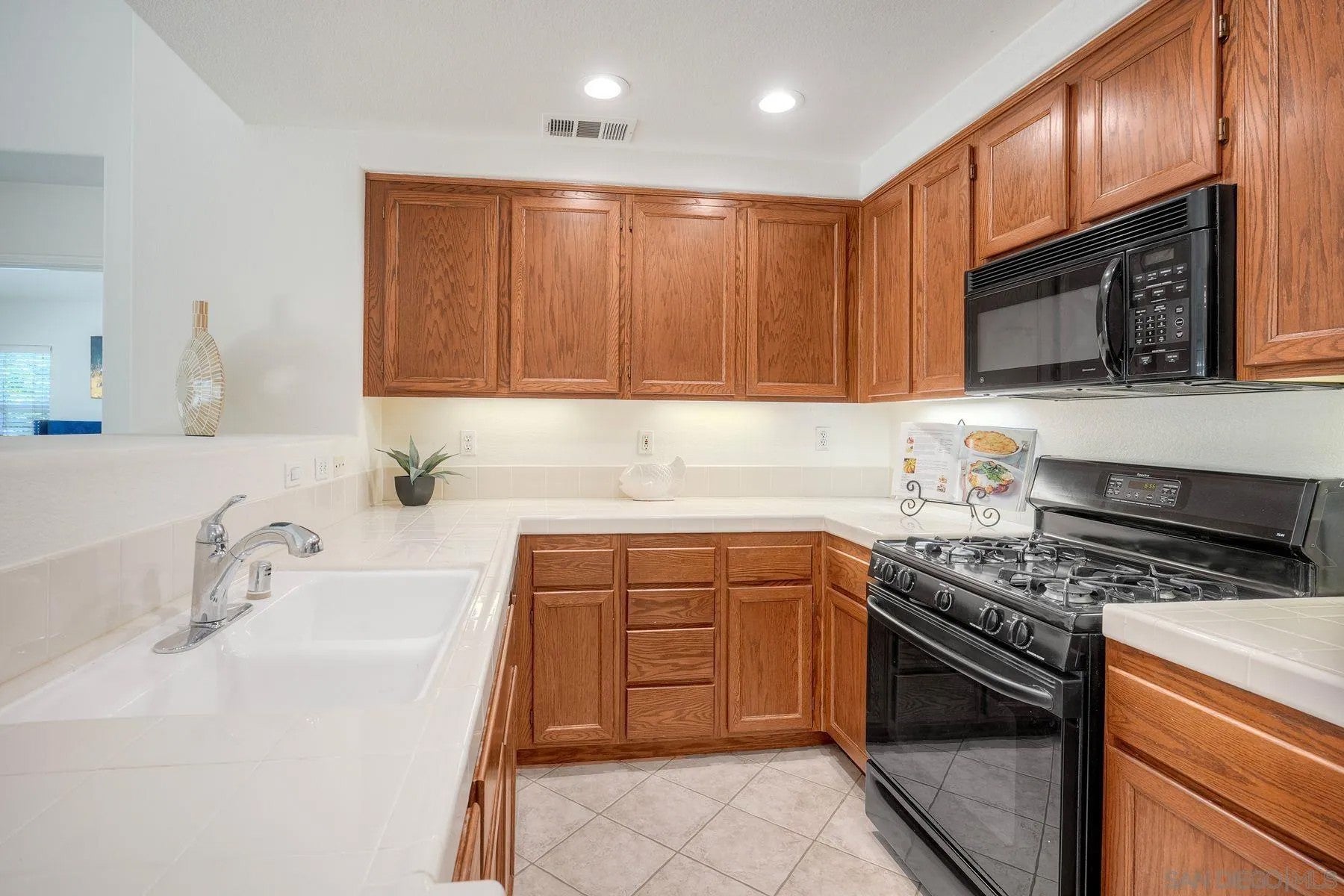 10334 Scripps Poway Pkwy 34