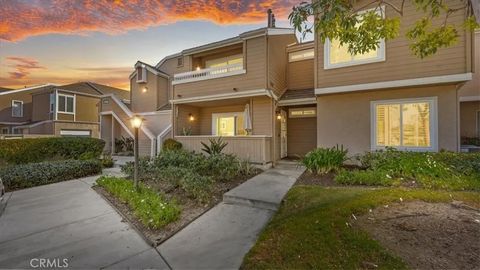 Photo of 10450 E Briar Oaks Dr #B, Stanton, CA 90680 (MLS # DW26051479)