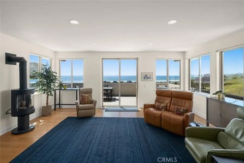 Tiny photo for 2680 Maple Ave, Morro Bay, CA 93442 (MLS # SC25249119)