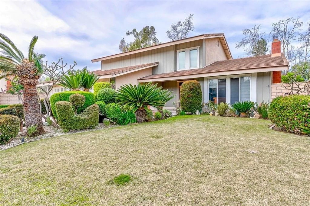 Photo of 6269 E Calle Jaime, Anaheim, CA 92807 (MLS # PW26081379)