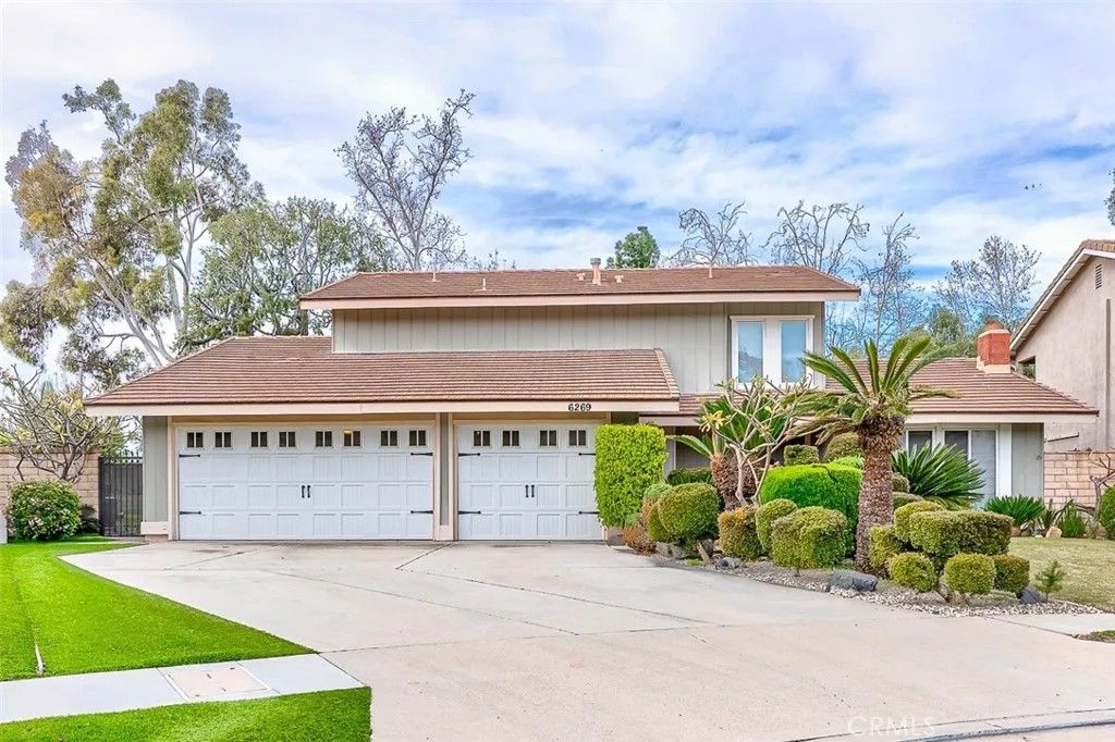 Photo of 6269 E Calle Jaime, Anaheim, CA 92807 (MLS # PW26081379)