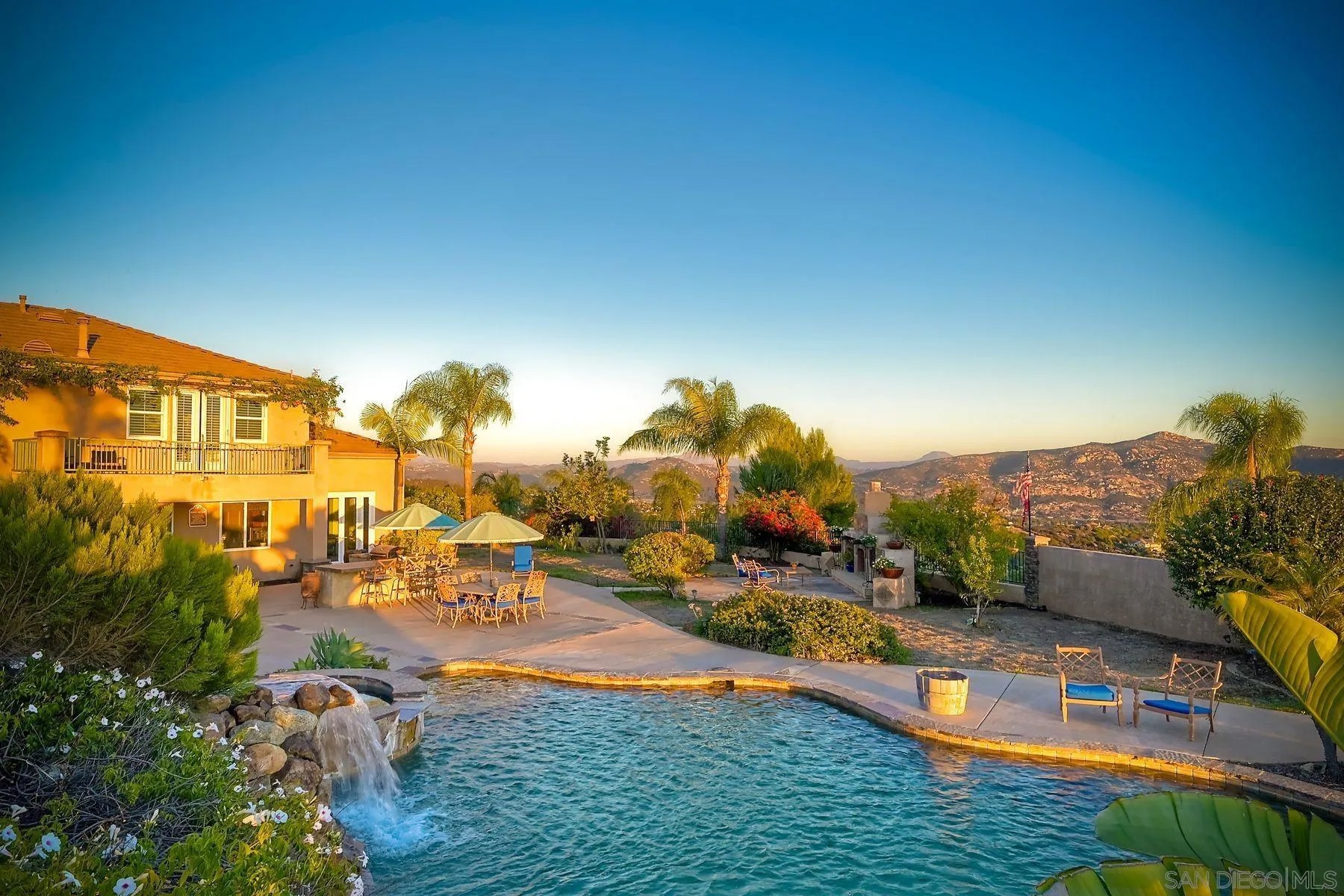 15068 Creek Hills Rd