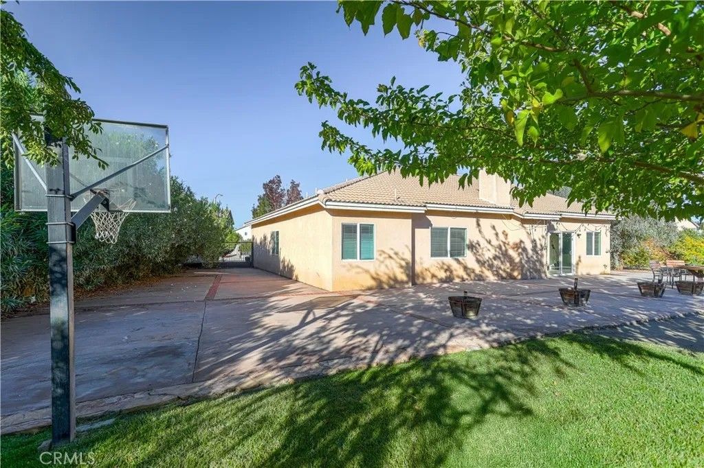 Photo of 2011 W Avenue J5, Lancaster, CA 93536 (MLS # SR25247124)