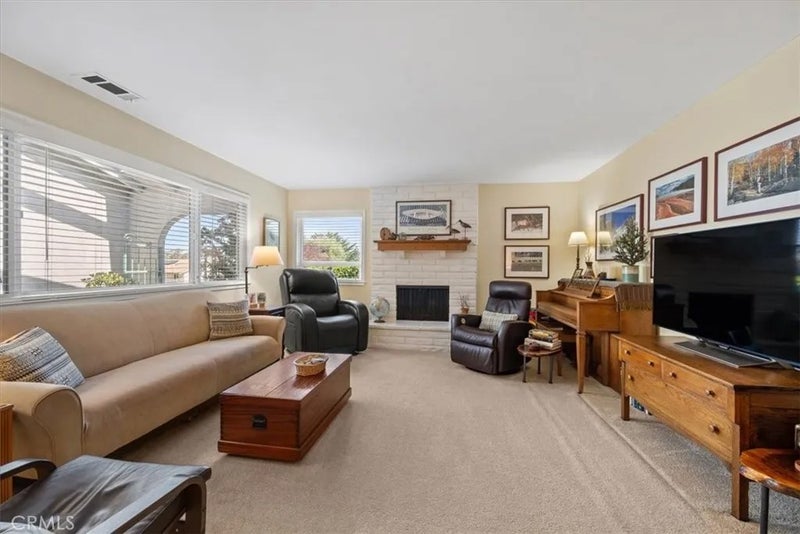 733 Mar Vista