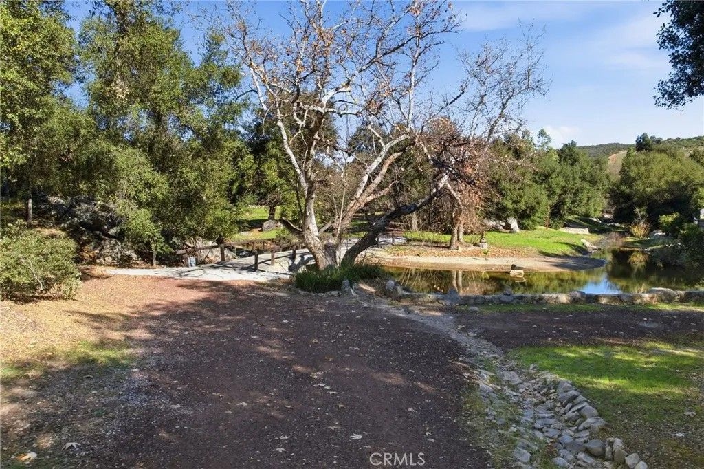 Photo of 40730 Calle Bandido, Murrieta, CA 92562 (MLS # SW26013081)