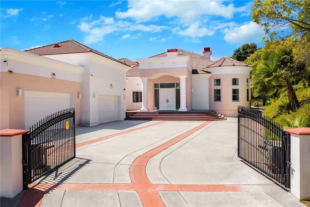 689 Leyland Drive