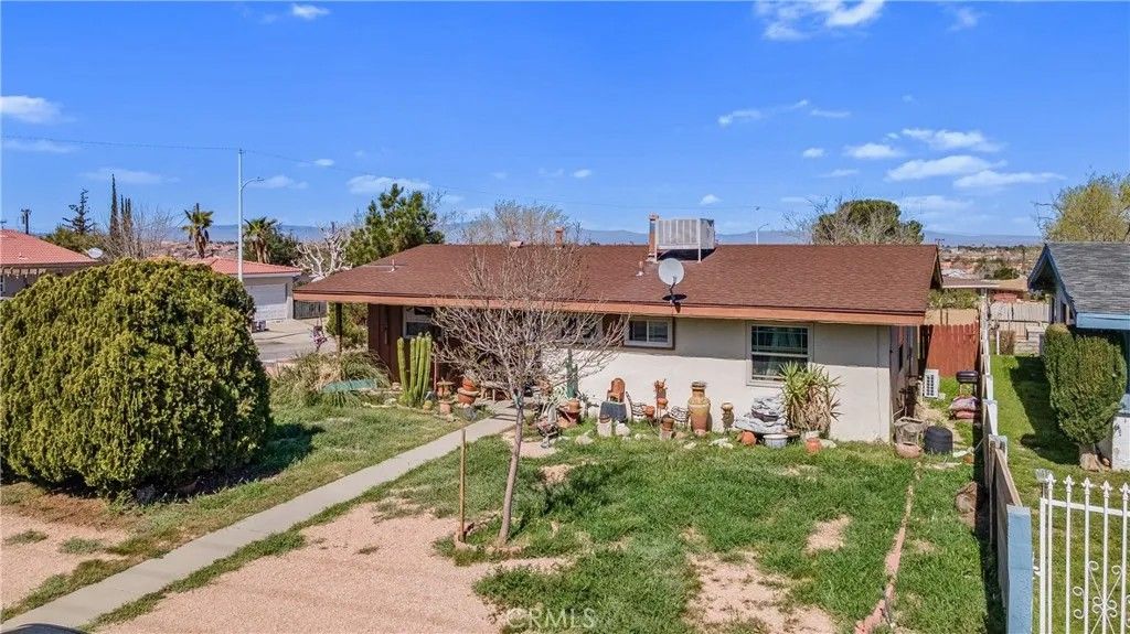 Photo of 1549 Elizabeth Lake, Palmdale, CA 93551 (MLS # SR26053990)