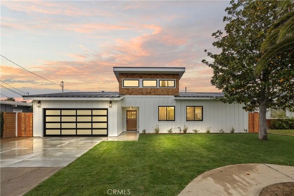 Photo of 1935 Tustin Ave, Costa Mesa, CA 92627 (MLS # CV26000510)