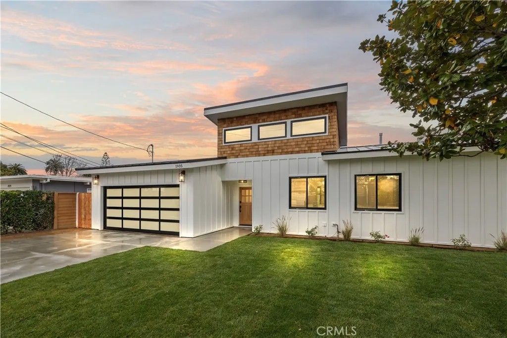 Photo of 1935 Tustin Ave, Costa Mesa, CA 92627 (MLS # CV26000510)