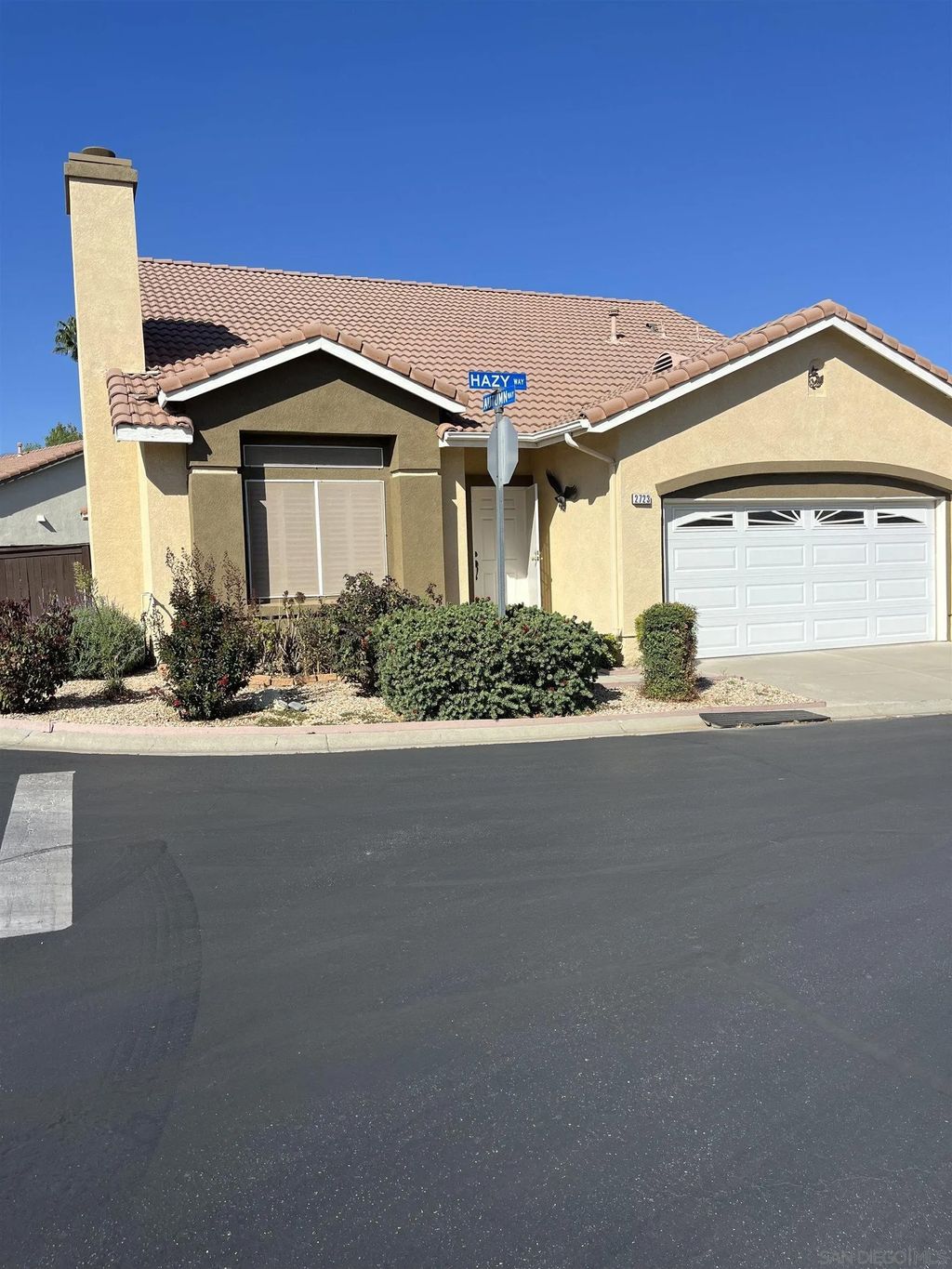 Photo of 2723 Hazy Way, Banning, CA 92220 (MLS # 250045843)