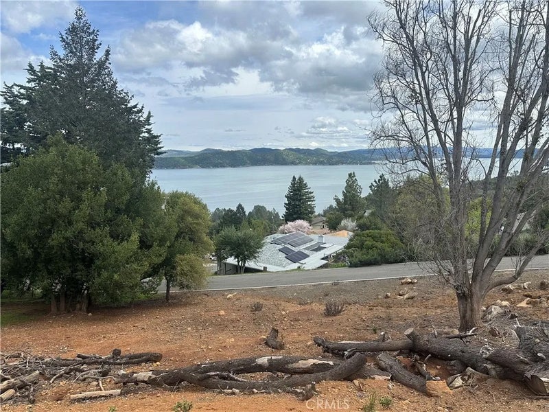 3657 Fircrest