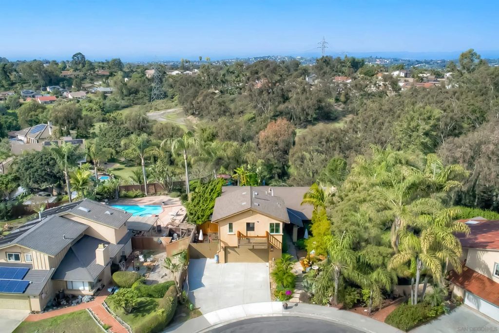 Photo of 2726 Naples Ct, Carlsbad, CA 92010 (MLS # 260001983)