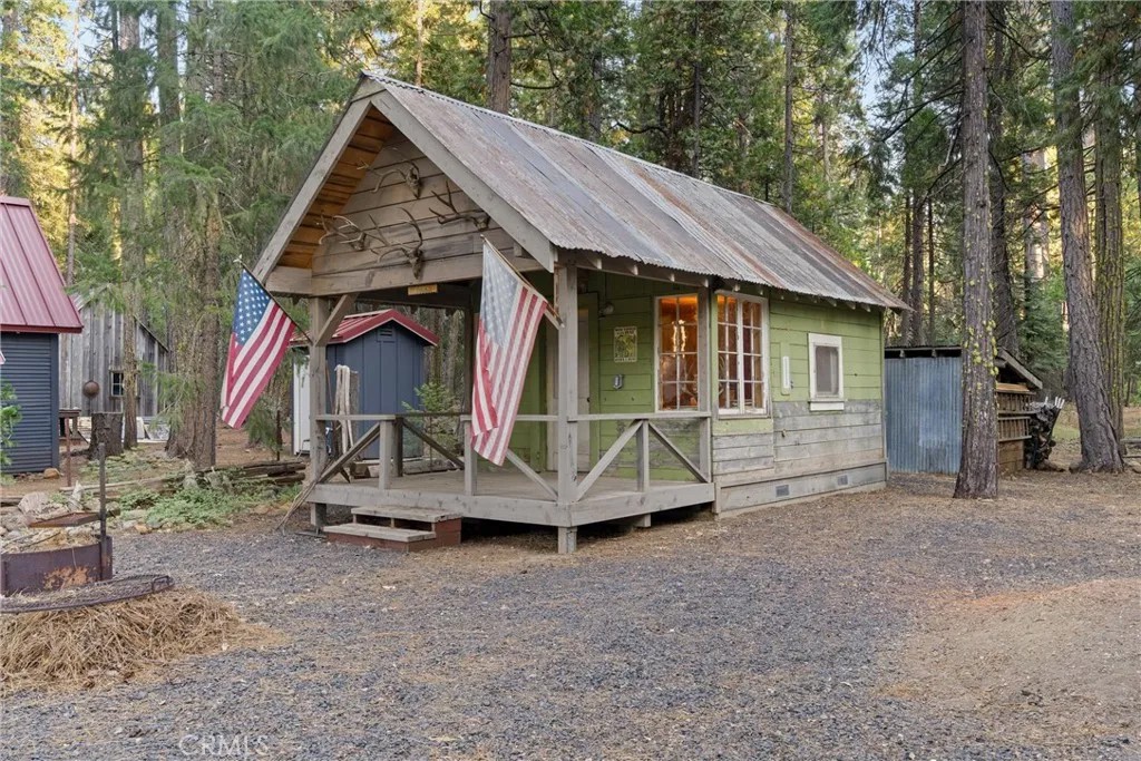 7528 Humboldt Road