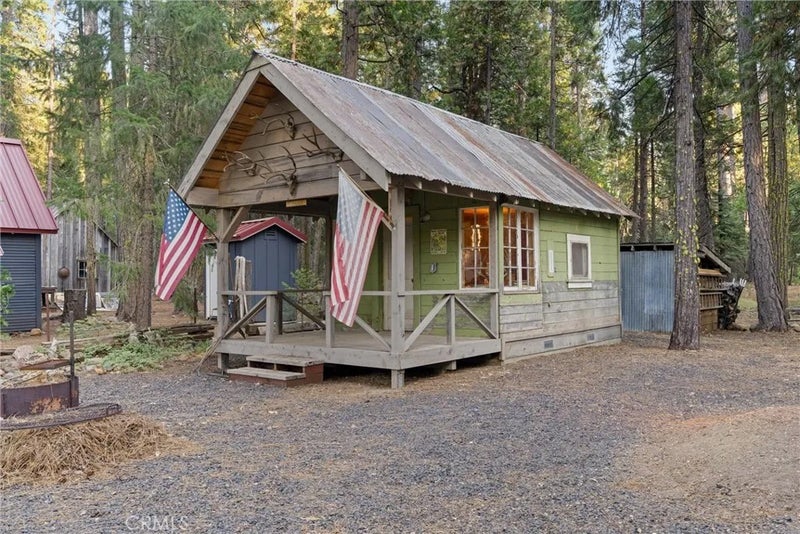 7528 Humboldt Road