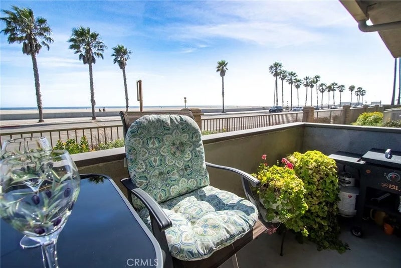 275 E Surfside
