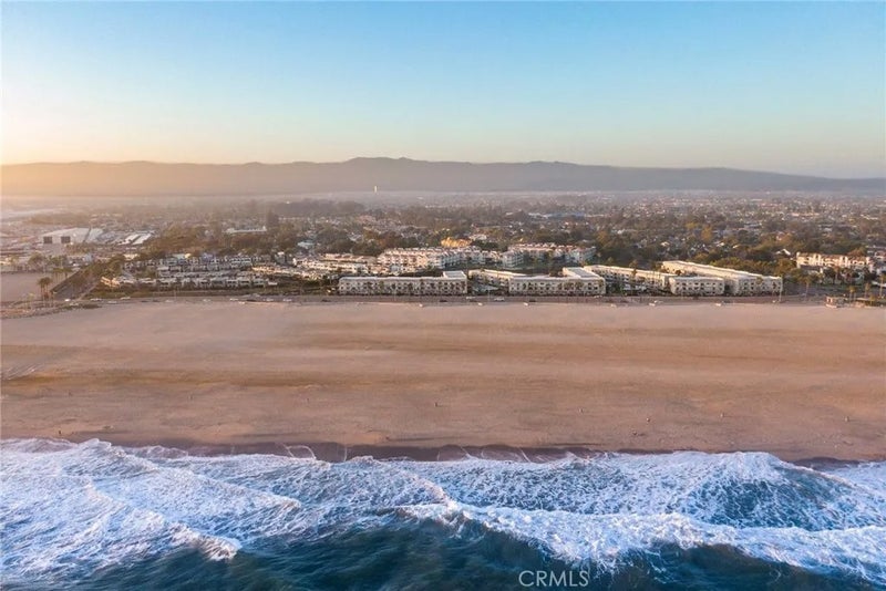 275 E Surfside
