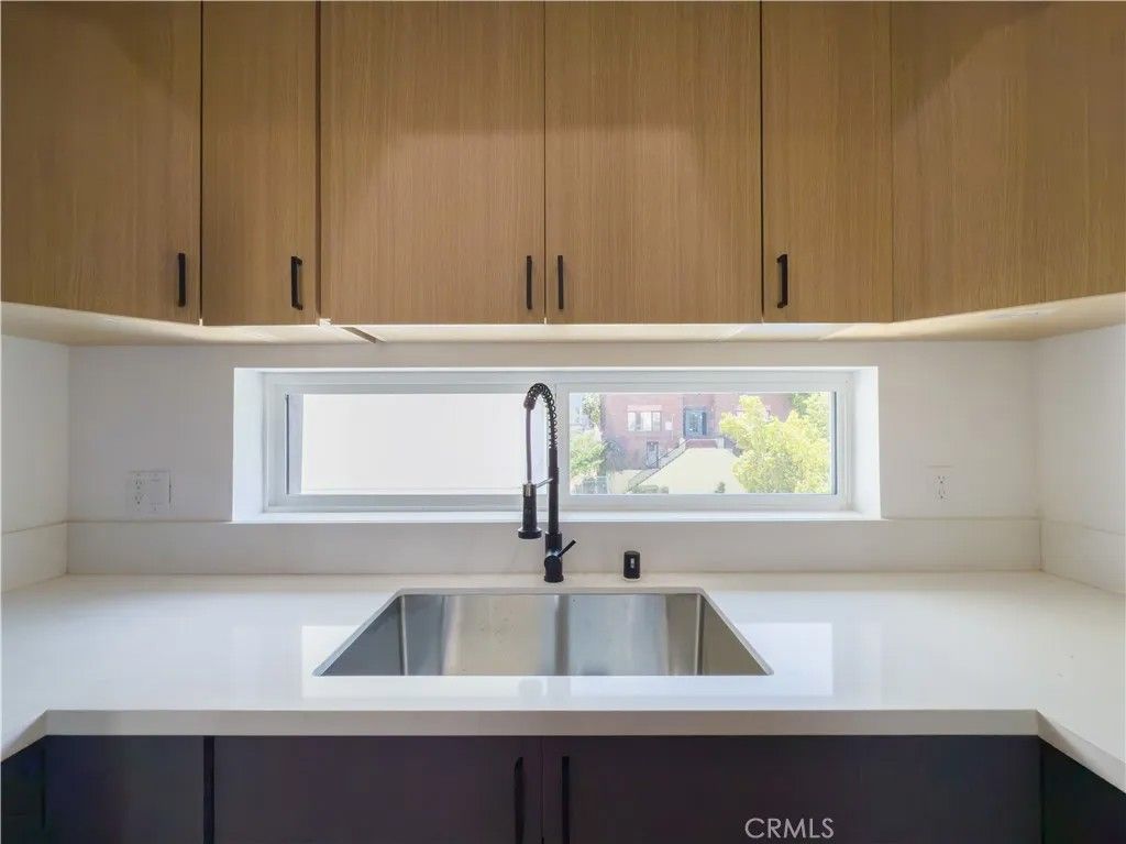 Photo of 121 S Coronado #1/2, Los Angeles, CA 90057 (MLS # SR25274322)