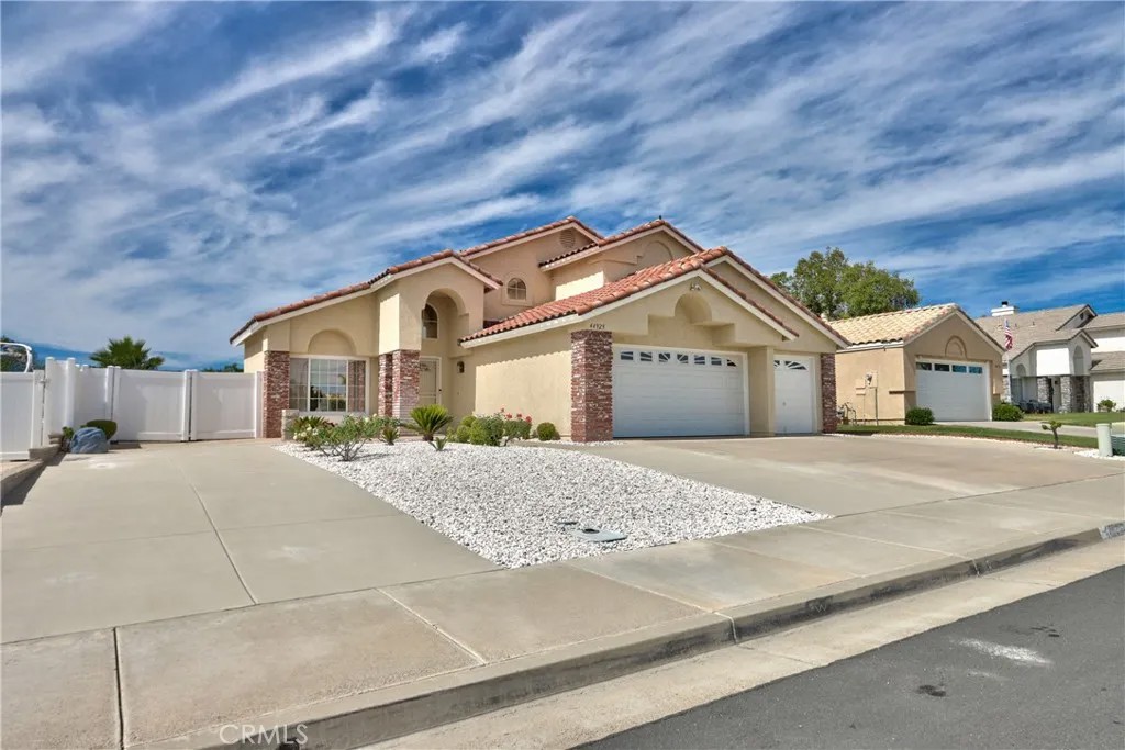 44929 Camino Alamosa