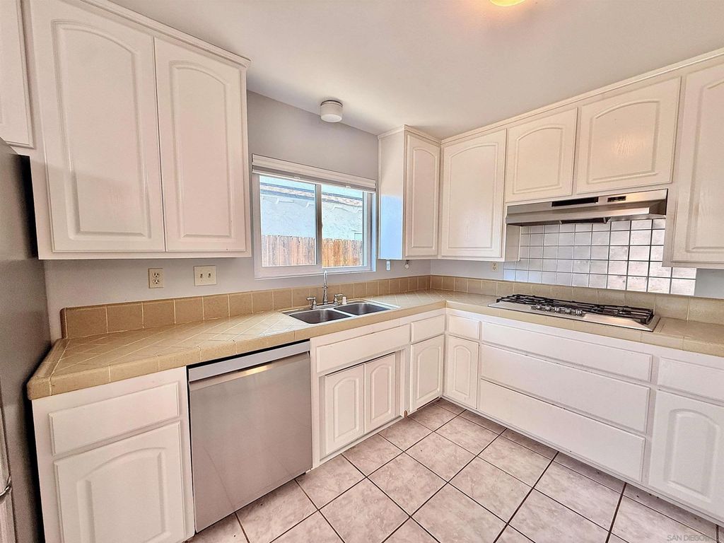 Photo of 479 Arizona St, Chula Vista, CA 91911 (MLS # 260004276)