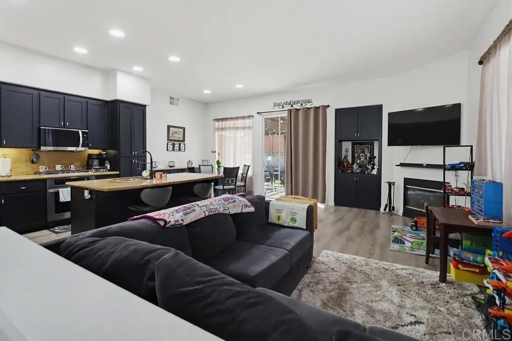 2614 Flagstaff Court