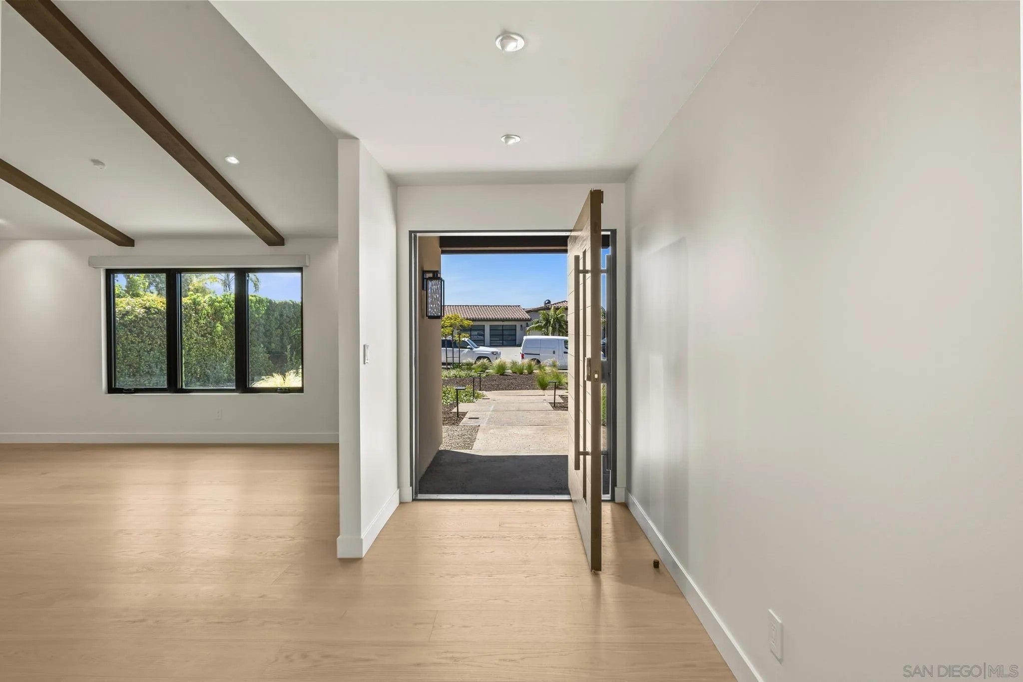 2260 Calle Tiara