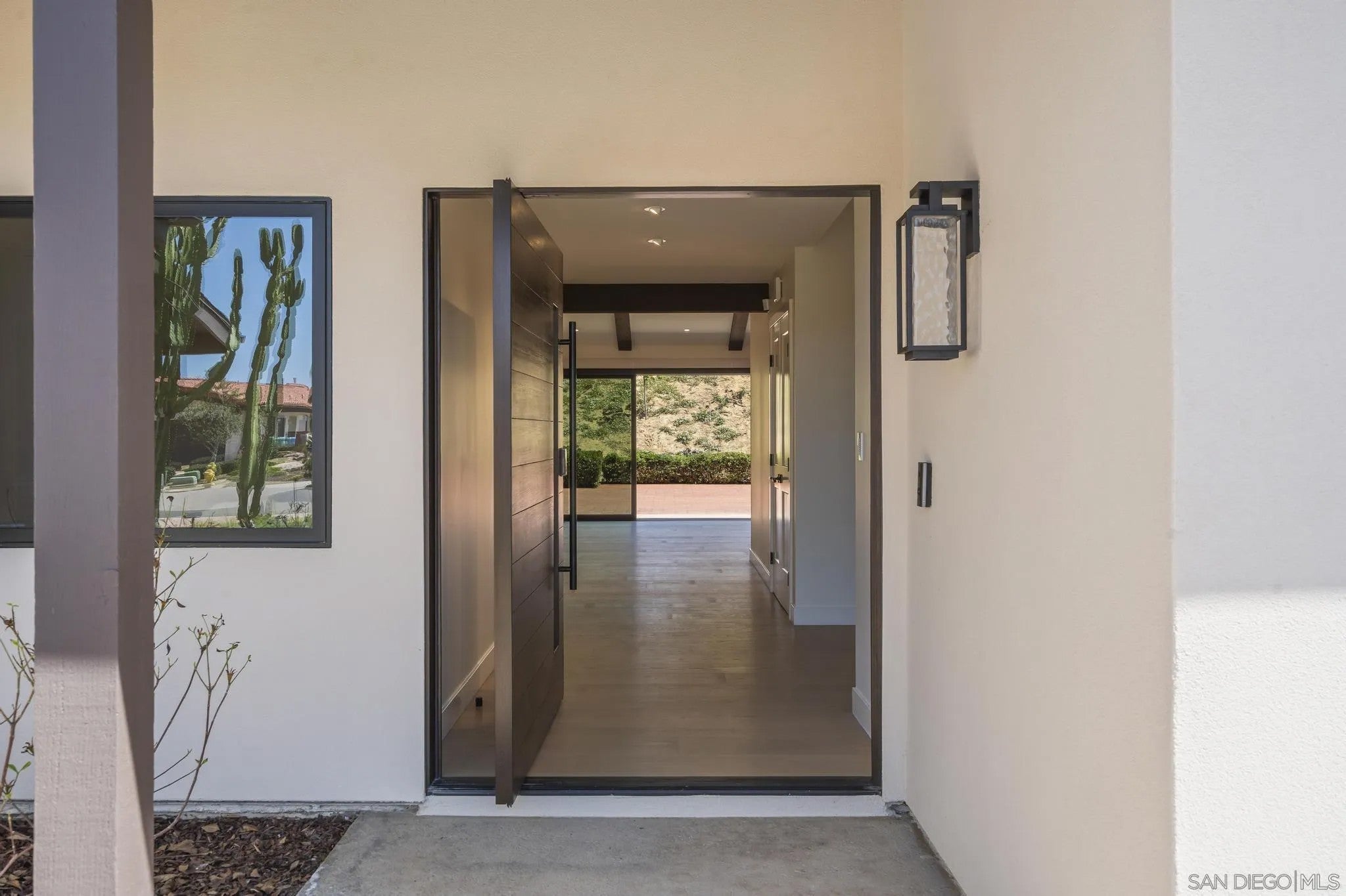 2260 Calle Tiara