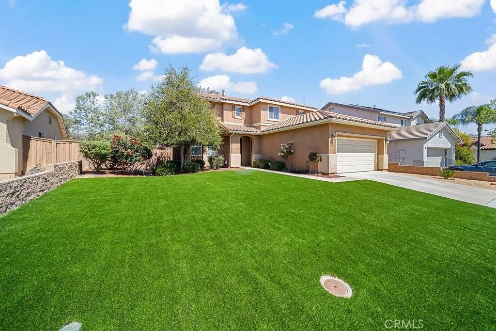 Photo of 7606 Isla Street, Hemet, CA 92545 (MLS # IG26072299)