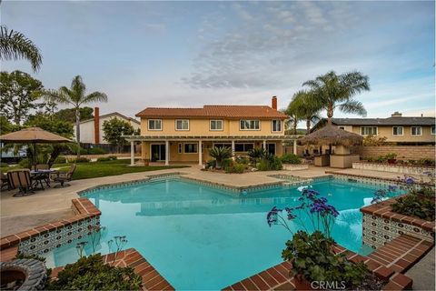 Photo of 4681 Avenida De Las Estrellas, Yorba Linda, CA 92886 (MLS # PW26031270)