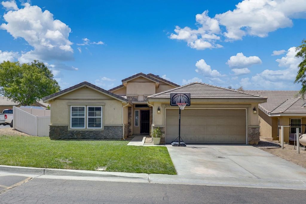 Photo of 32391 Evening Primrose Trl, Campo, CA 91906 (MLS # 260010311)