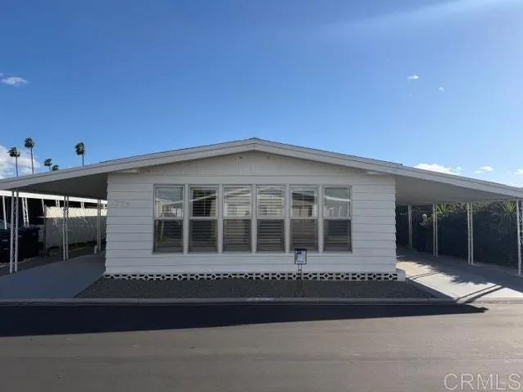 Photo of 601 Kirby St #235, Hemet, CA 92545 (MLS # PTP2601395)