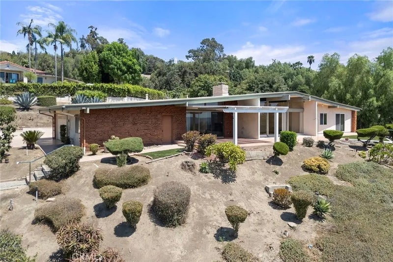 1281 West Road