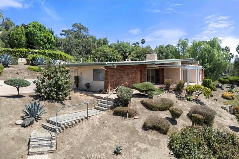 1281 West Road