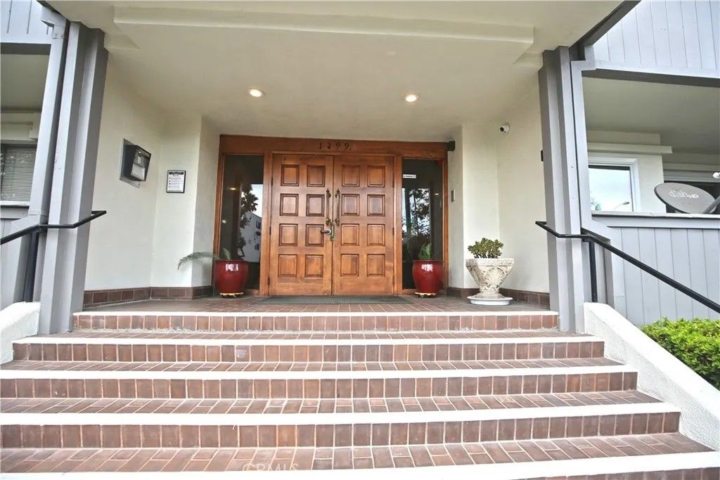 Photo of 1299 Cordova St, Pasadena, CA 91106 (MLS # AR25239908)