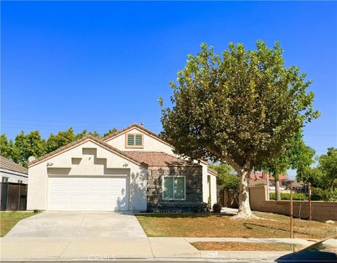 Photo of 6398 Yale Street, Chino, CA 91710 (MLS # CV26214609)