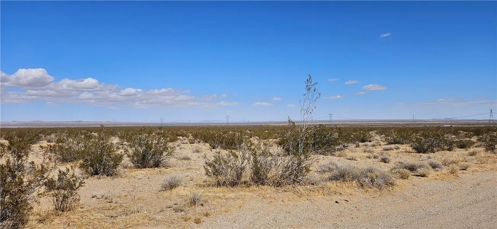 Photo of 803 Princess Pat Mine Rd, Adelanto, CA 92301 (MLS # HD26223338)