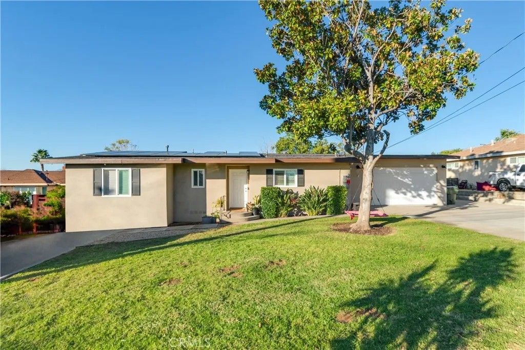 Photo of 33278 Colorado St, Yucaipa, CA 92399 (MLS # IG25266546)