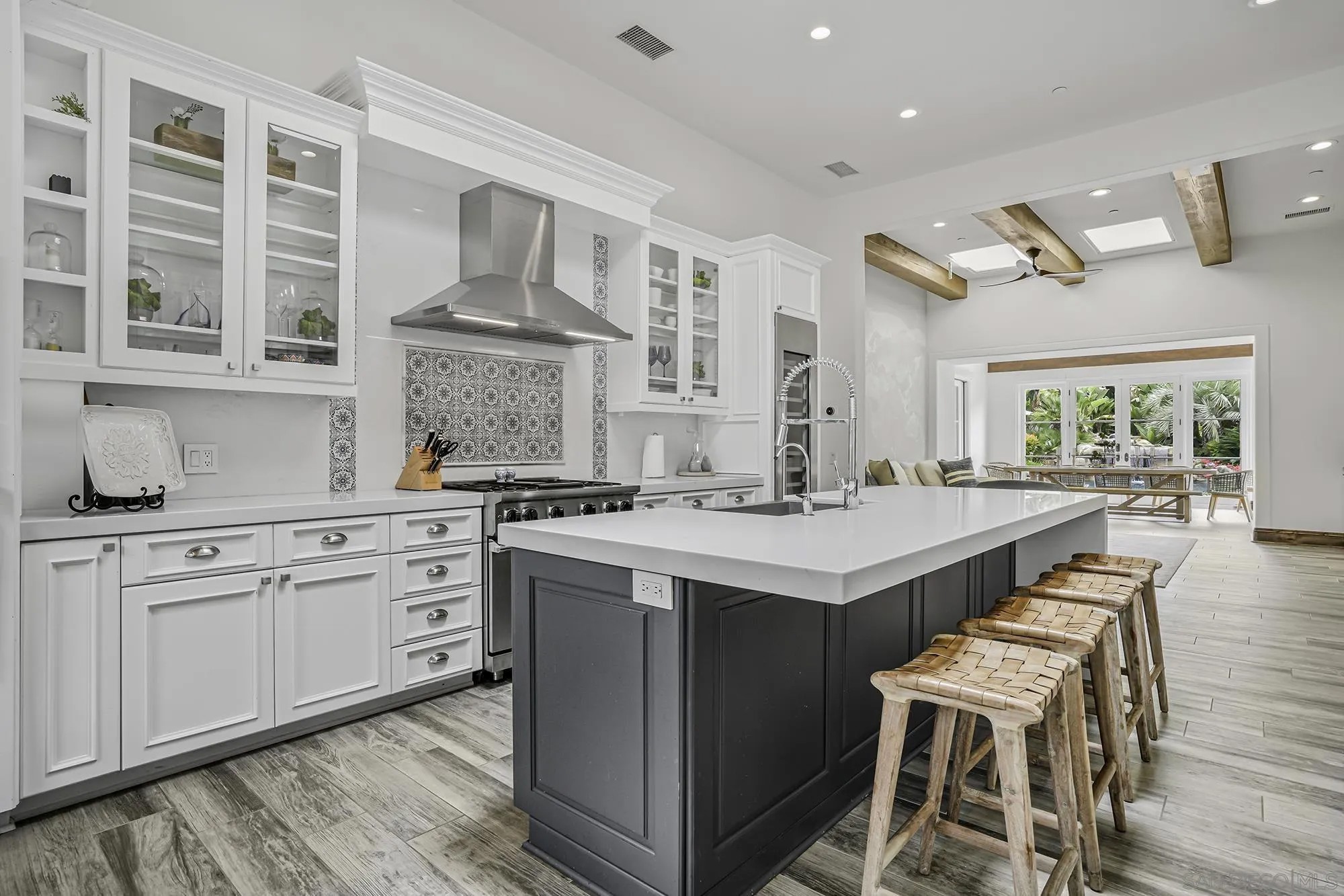 15823 The River Trail