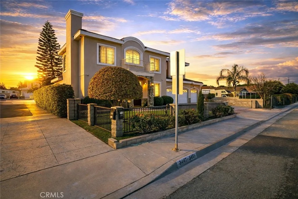 3453 Ivar Avenue