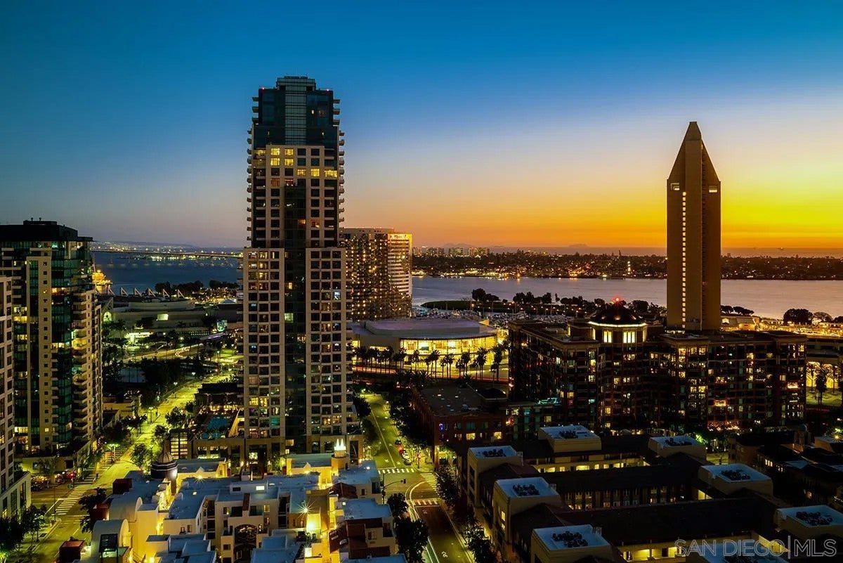 700 Front Street 1804