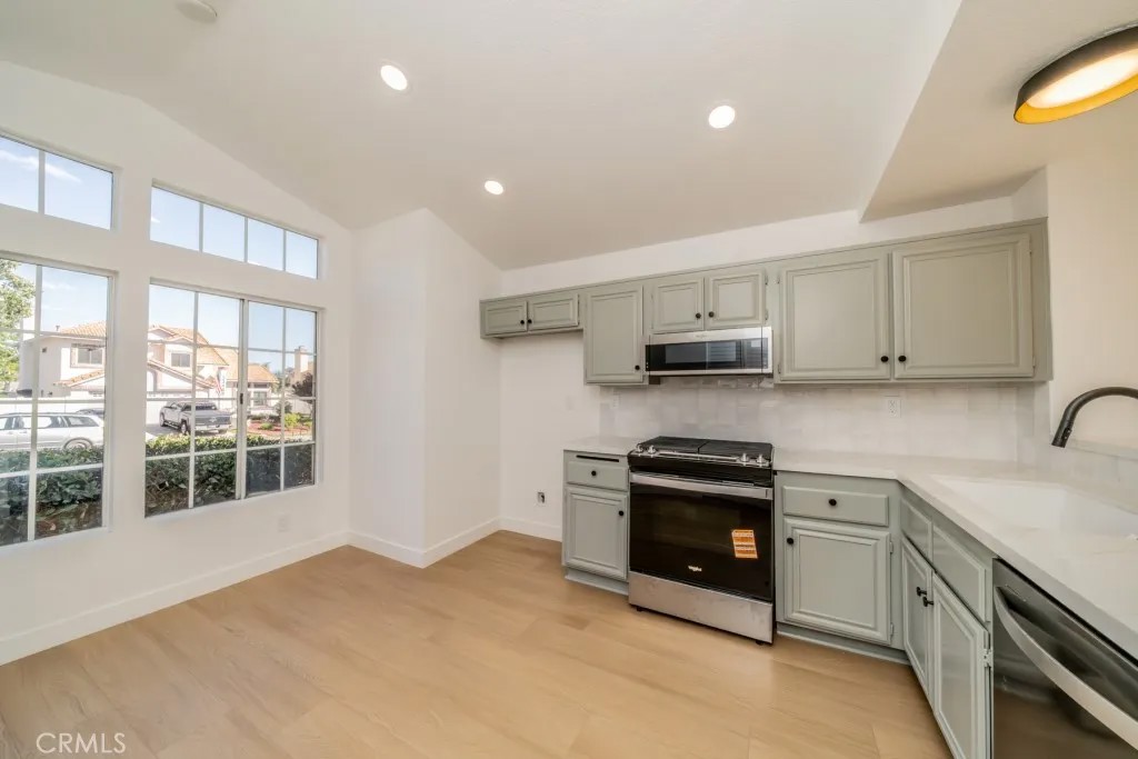 33467 Viewpoint Drive