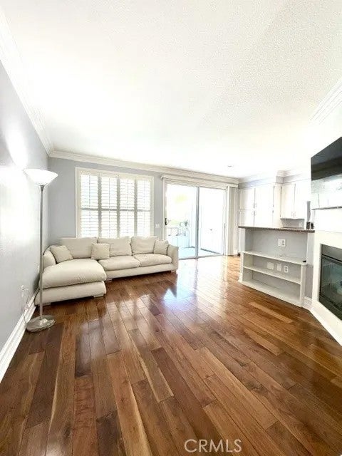 27 Chaumont Circle