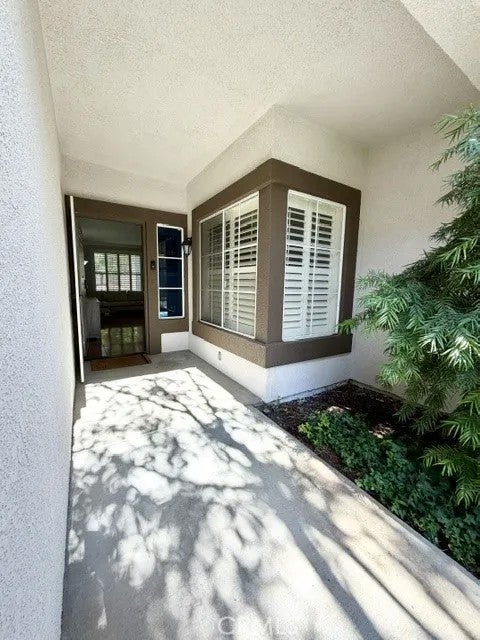 27 Chaumont Circle
