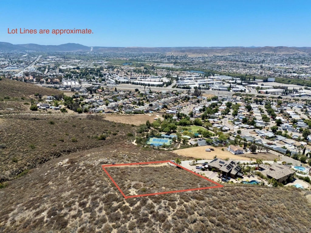 Photo of 9122 Shadow Hill Rd, Santee, CA 92071 (MLS # 260017689)