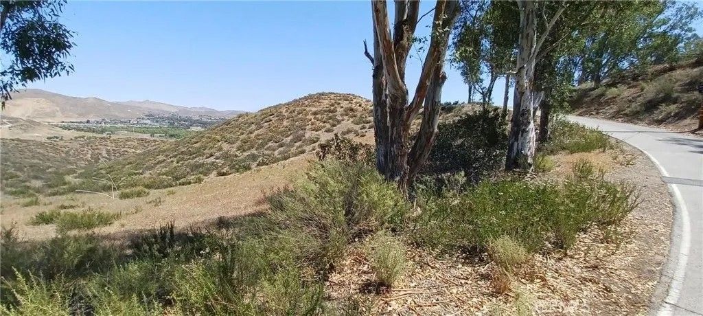 Photo of 0 Sunnyslope, Lake Elsinore, CA 92530 (MLS # SW25222386)