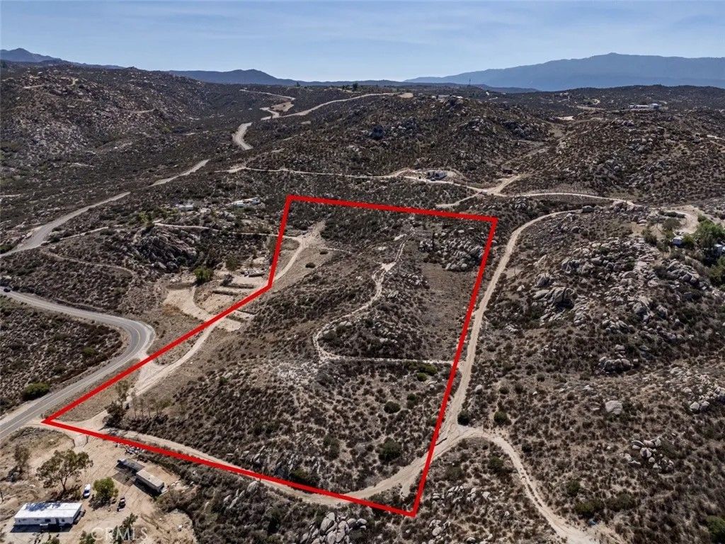 Photo of 43080 Golden Hills, Aguanga, CA 92536 (MLS # IV25234284)