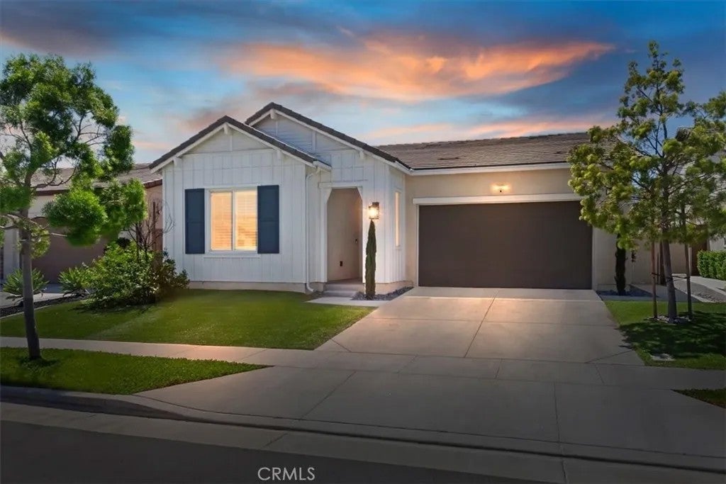 Photo of 2303 Nova Way, Corona, CA 92883 (MLS # PW26076123)